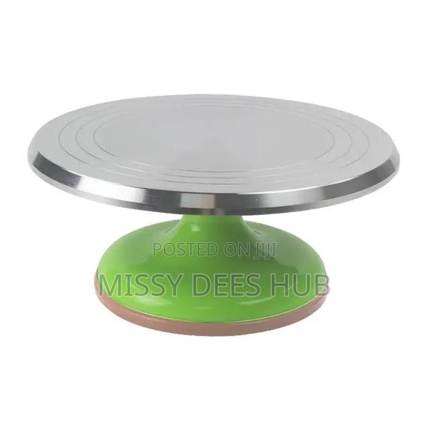 Metallic Turntable · Photo 1