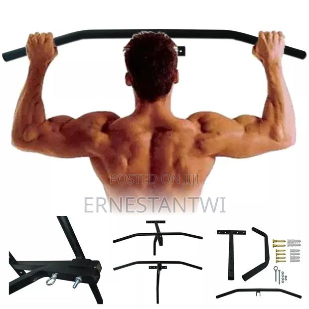 Pull Up Bar From SUPREME, UK · Photo 2