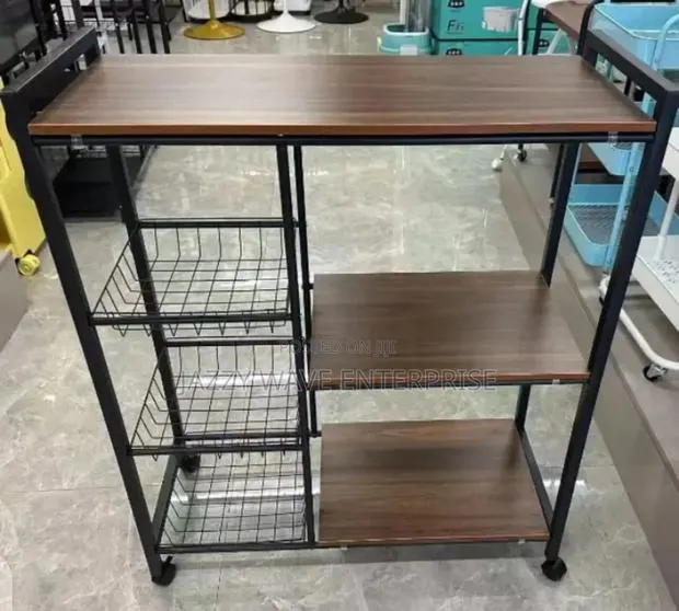 Showcase / Storage Rack · Photo 1