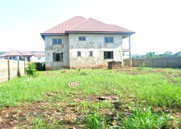 5bdrm Mansion in Storey Building, Danfa for sale · Photo 2