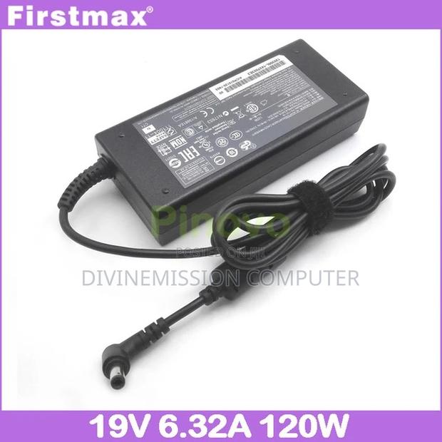 Toshiba Laptop Charger, 19v 6.32a (120w)UK Used · Photo 3