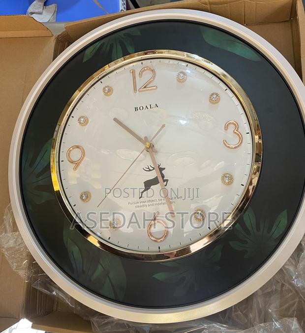 Wall Clock · Photo 3