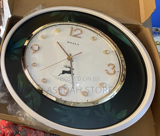 Wall Clock · Photo 1
