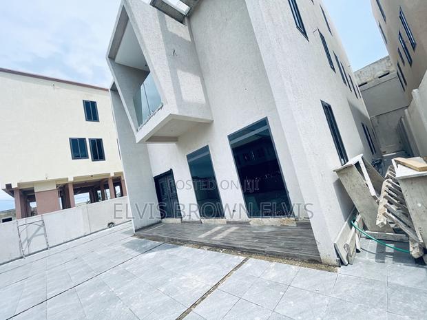 4bdrm Duplex in East Legon, Adjiriganor for sale · Photo 3