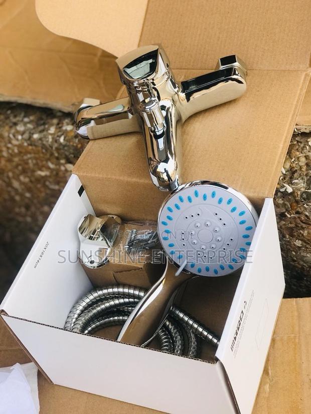Hot and Cold Bathroom Telephone Shower · Photo 1