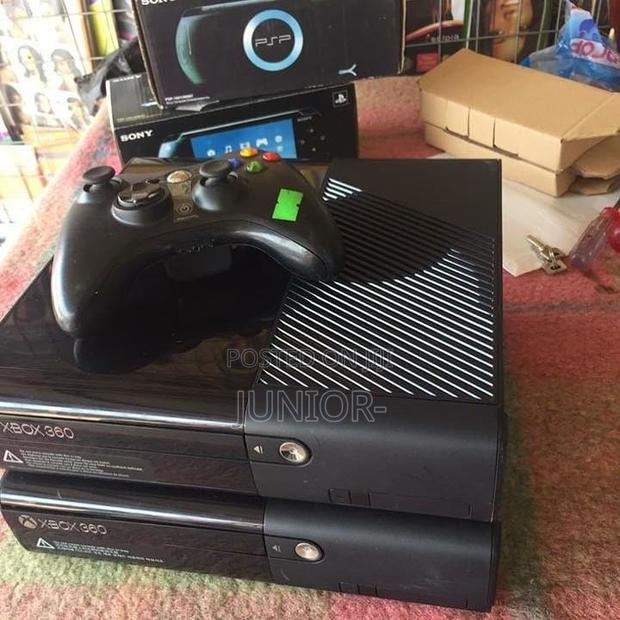 Xbox360 With 10 Games · Photo 1
