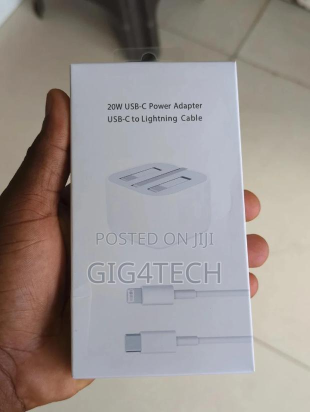 20w Usb-C Power Adapter to Lighting Cable iPhone Charger · Photo 3