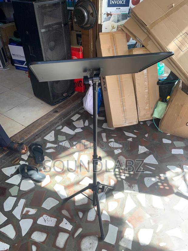 Music Stand · Photo 2