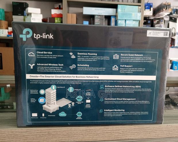 Tp-Link Eap225 Wireless Gigabit Ceiling Mount Access Point · Photo 2