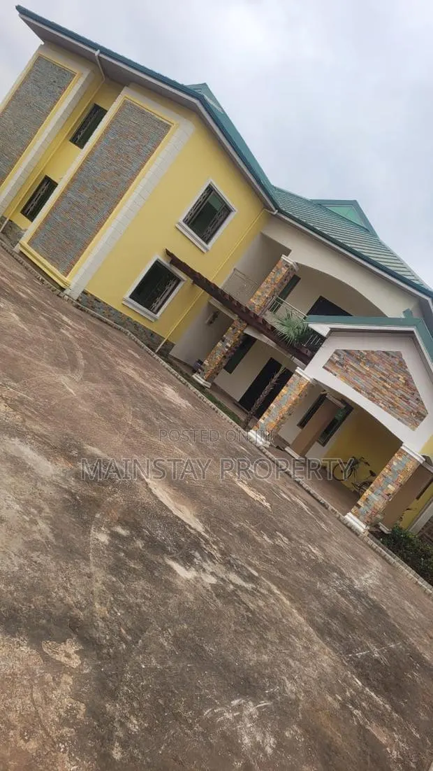 5bdrm House in Mainstay Estates, East Legon for rent · Photo 1