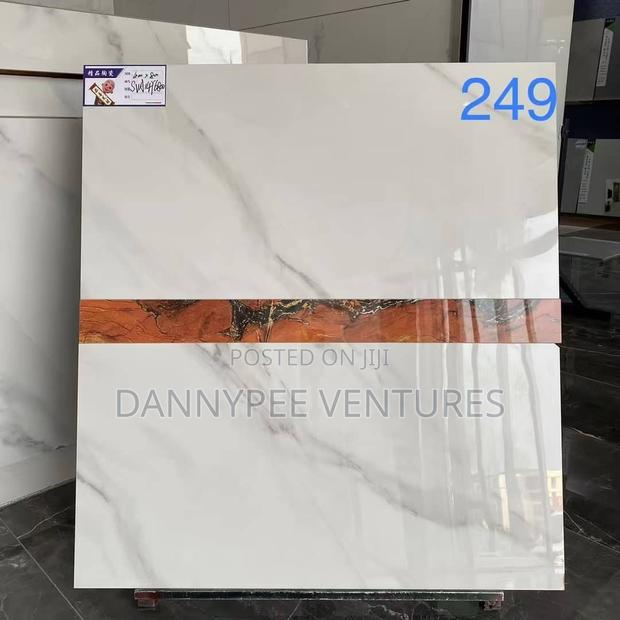 China Grade 1 Imported Wall Tiles · Photo 1