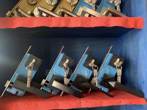 Square Separate Lock (Heavy) · Photo 1
