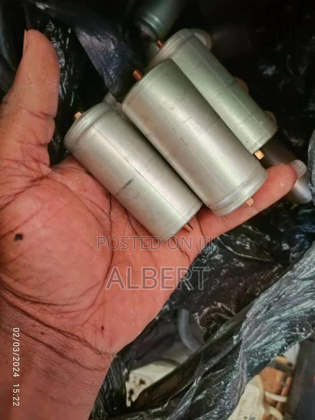 3.2v Lithium Battery · Photo 2