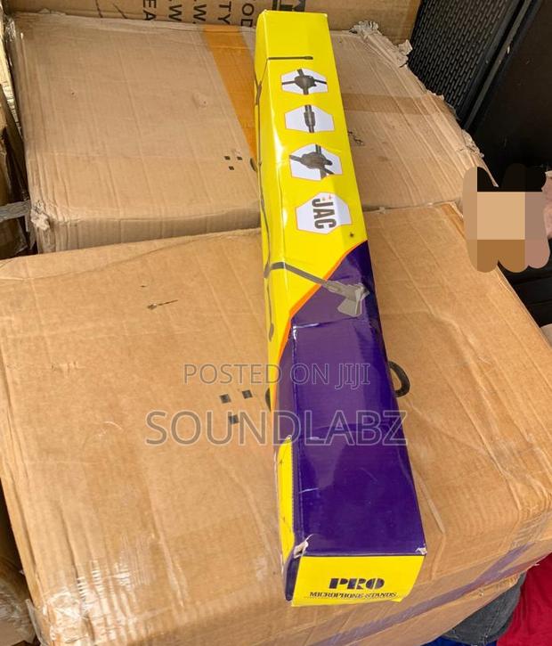 JAC Tripod Microphone Stand · Photo 2