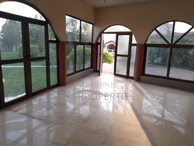 12bdrm House in Dki Properties, Tema Metropolitan for sale · Photo 8