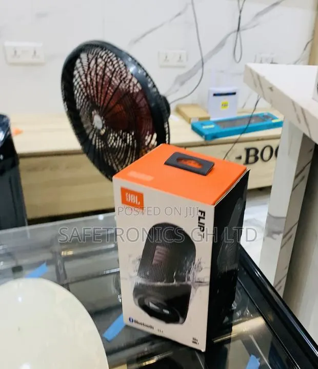 Fabulous JBL Flip 6 Portable Wireless Speaker- Black · Photo 1
