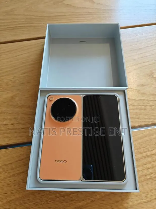 New Oppo Find N6 1 TB Orange · Photo 1