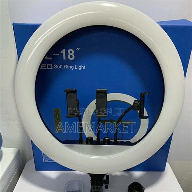 18 Inches Ring Light · Photo 4