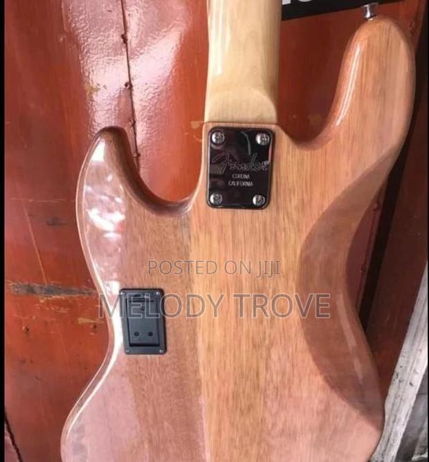 Bass Guitar (Active) · Photo 3