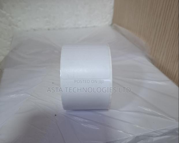Sticker Roll 30x40mm · Photo 2