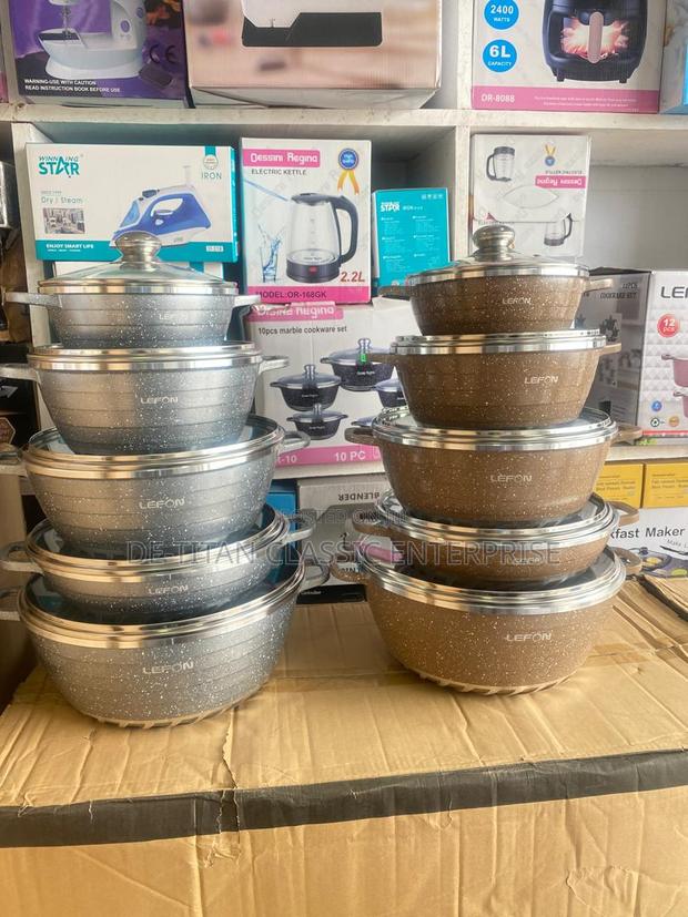 Non Stick Cookware Set - 10 Pieces · Photo 3