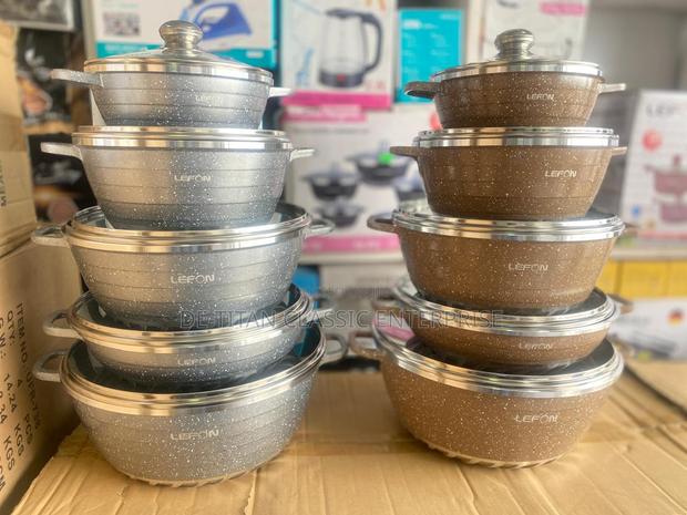 Non Stick Cookware Set - 10 Pieces · Photo 4