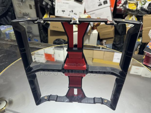 PCO2 Phone Holder · Photo 2