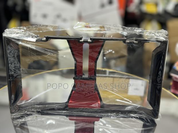 PCO2 Phone Holder · Photo 3