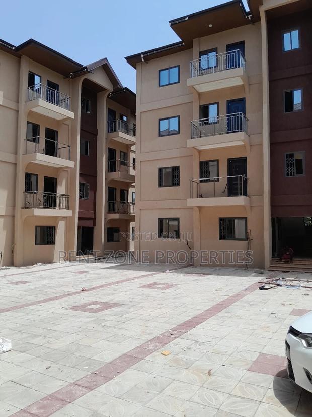 2bdrm Apartment in Ofankor for rent · Photo 2