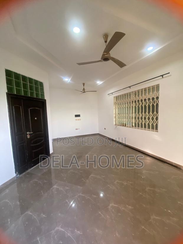 2bdrm Apartment in Ashaley Botwe for rent · Photo 2