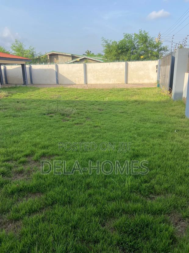 Four Bedroom House for Sale at Oyarifa. · Photo 6