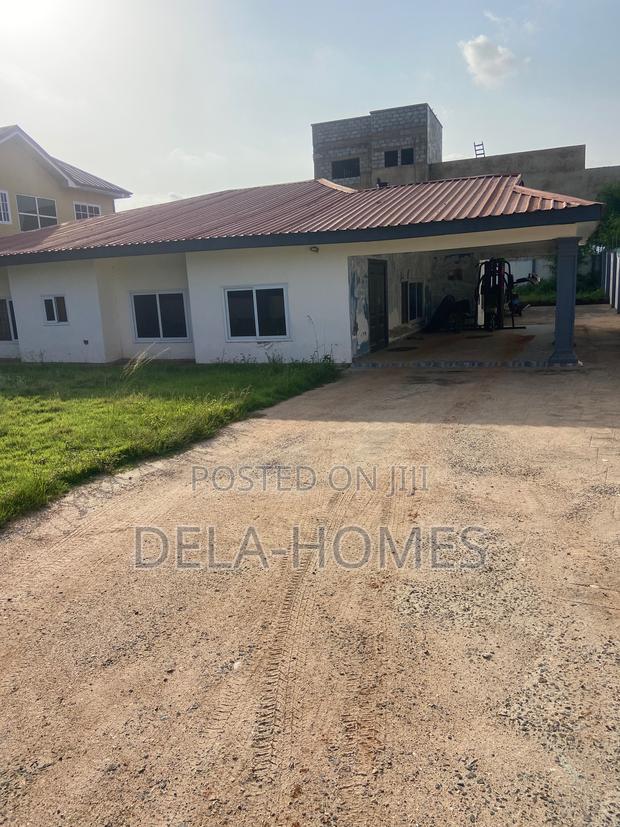 Four Bedroom House for Sale at Oyarifa. · Photo 7