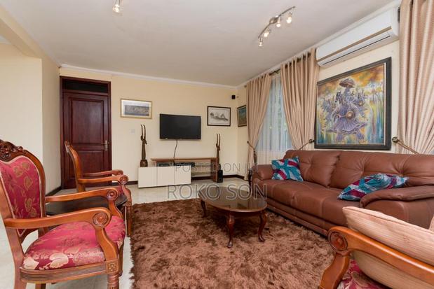 6bdrm Duplex in Dr Roko, Dzorwulu for sale · Photo 4