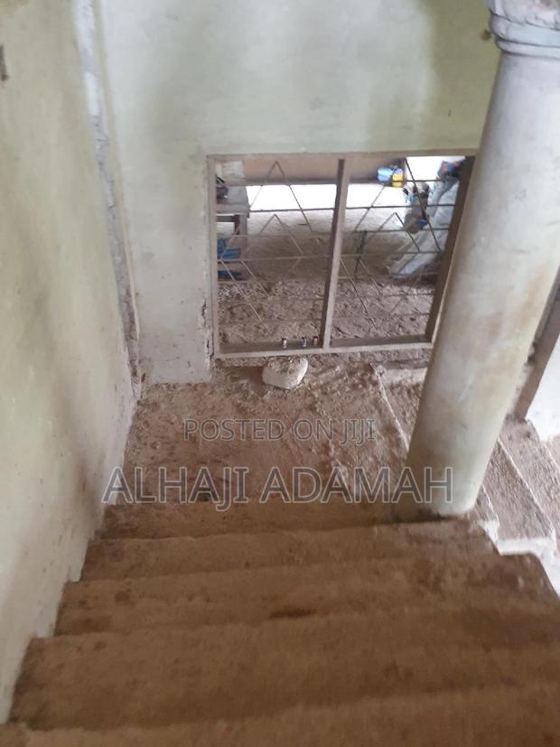 5bdrm Block of Flats in Diamond City Estate, Kumasi Metropolitan · Photo 5