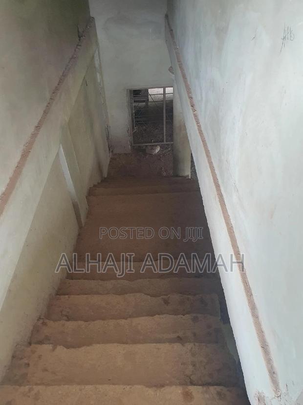 5bdrm Block of Flats in Diamond City Estate, Kumasi Metropolitan · Photo 6