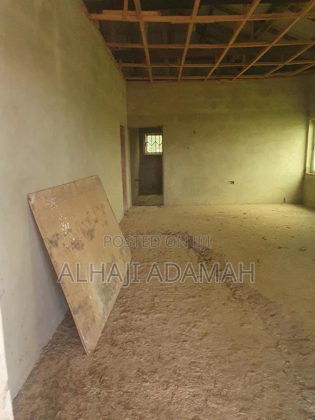 5bdrm Block of Flats in Diamond City Estate, Kumasi Metropolitan · Photo 8