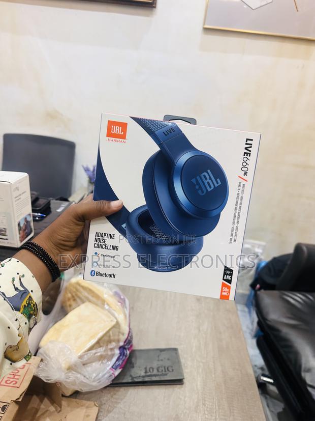 Great Deal on Live 660 Headphones · Photo 1
