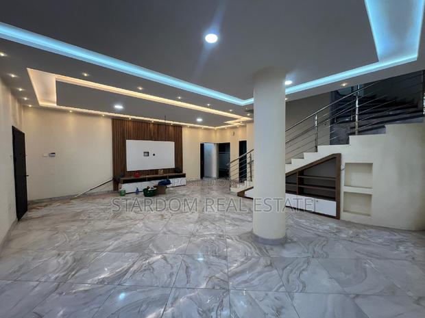 4bdrm Duplex in Adjiriganor for rent · Photo 4