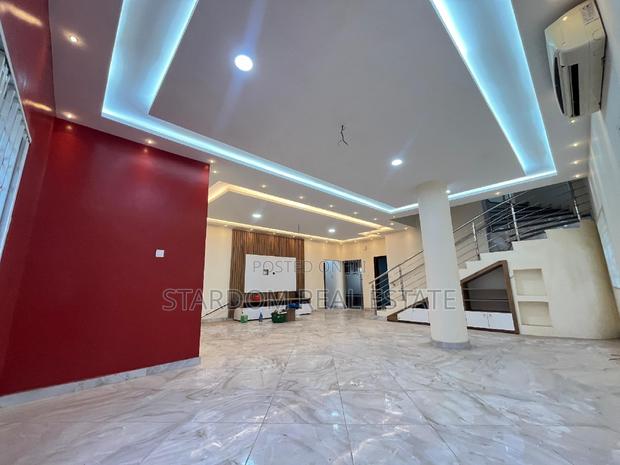 4bdrm Duplex in Adjiriganor for rent · Photo 5