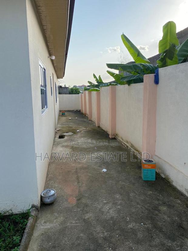 5bdrm House in Ejisu Baworo, Kumasi Metropolitan for sale · Photo 5