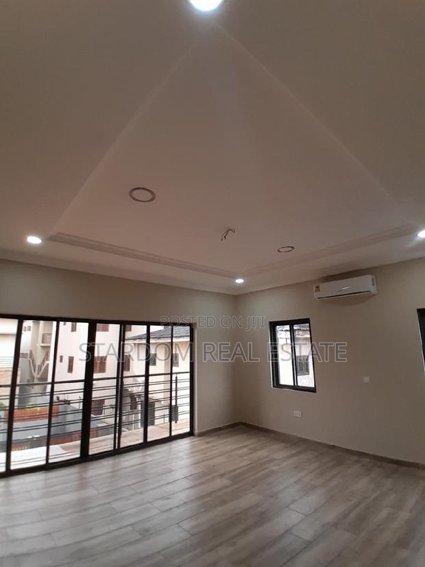3bdrm Duplex in Adjiriganor for rent · Photo 5
