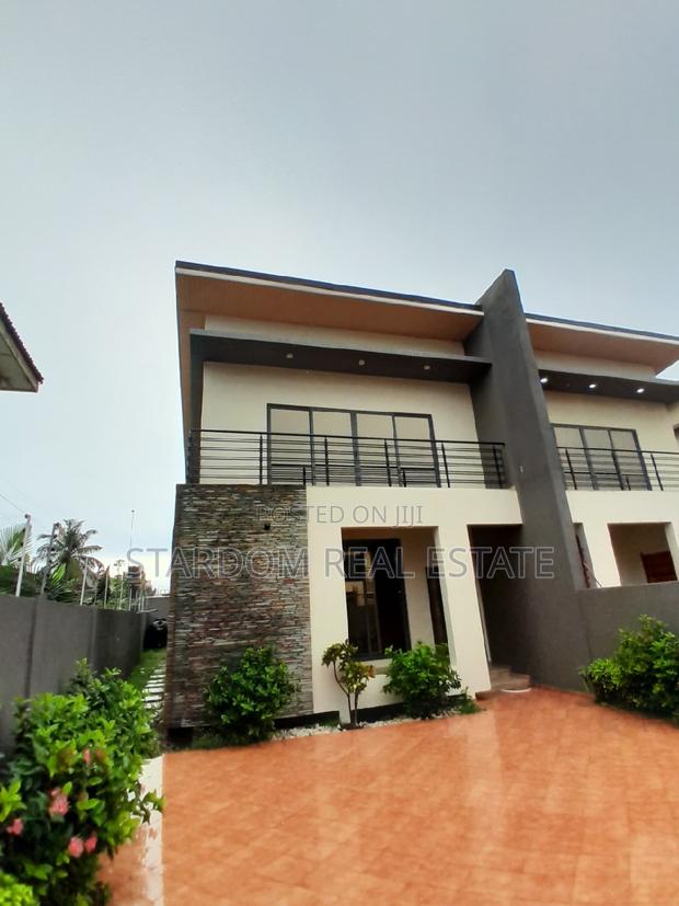 3bdrm Duplex in Adjiriganor for rent · Photo 1