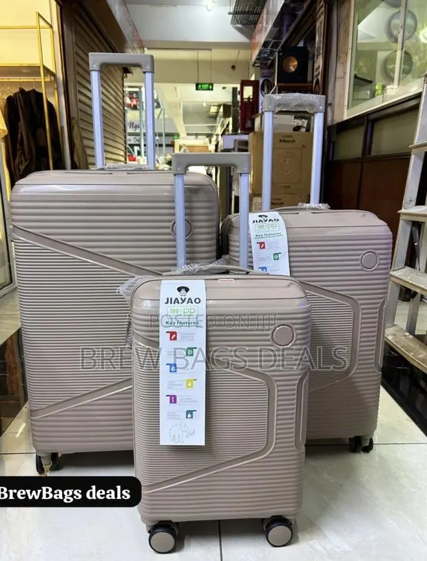 Quality Honeymoon 3set Fiber Anticrack Unbreakable Traveling Bag. · Photo 1