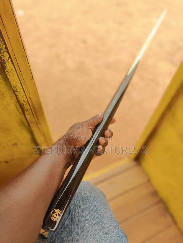 Cue Stick (Straight) · Photo 1