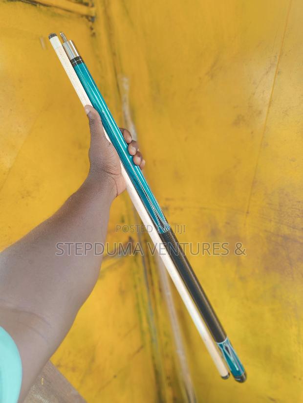 Cue Stick (Adjustable) · Photo 1