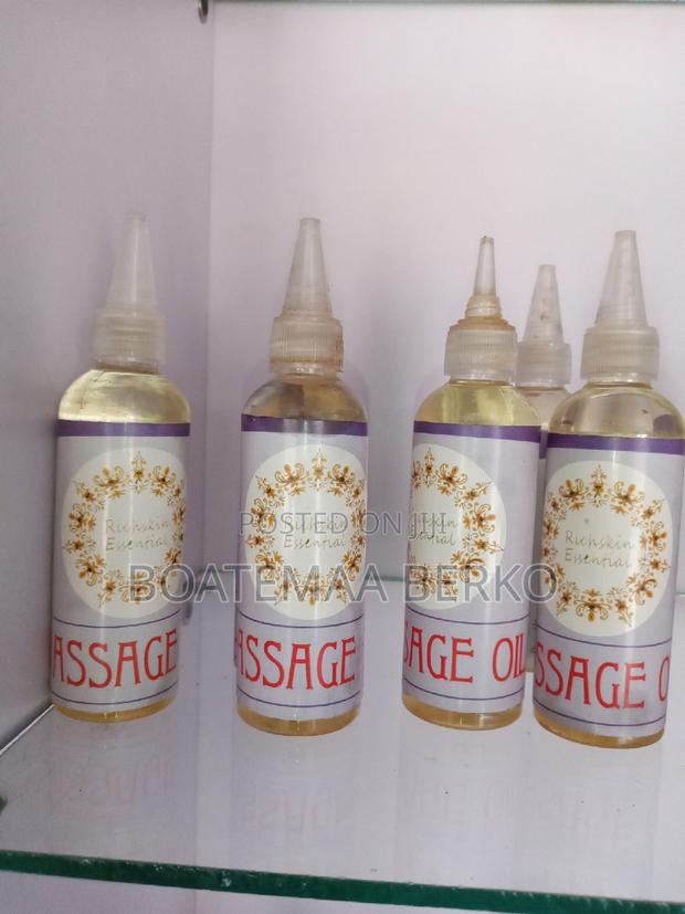 Massage Oil · Photo 2