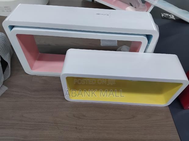 Wooden Wall Shelves (3 Pieces) · Photo 2