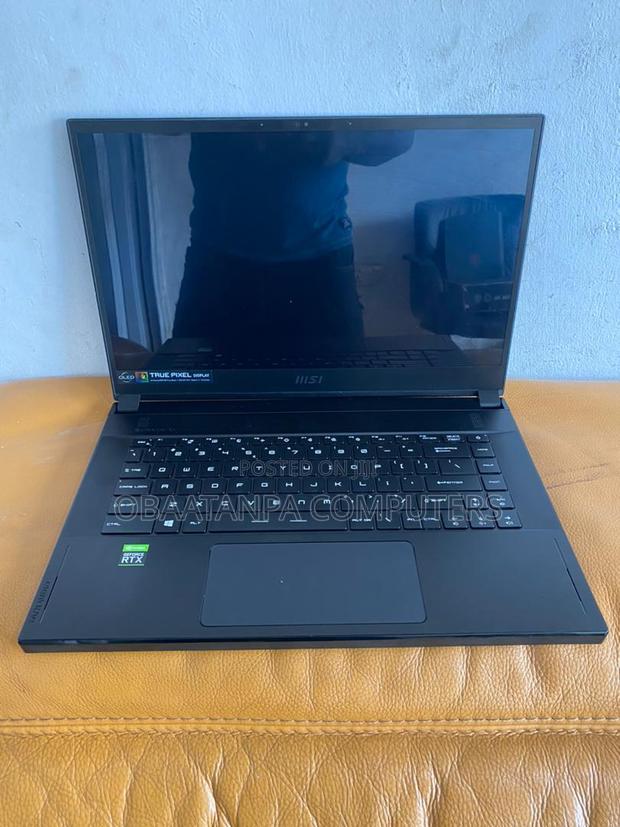 Laptop MSI GS66 Stealth 10UE 16GB Intel Core I7 SSD 512GB · Photo 1