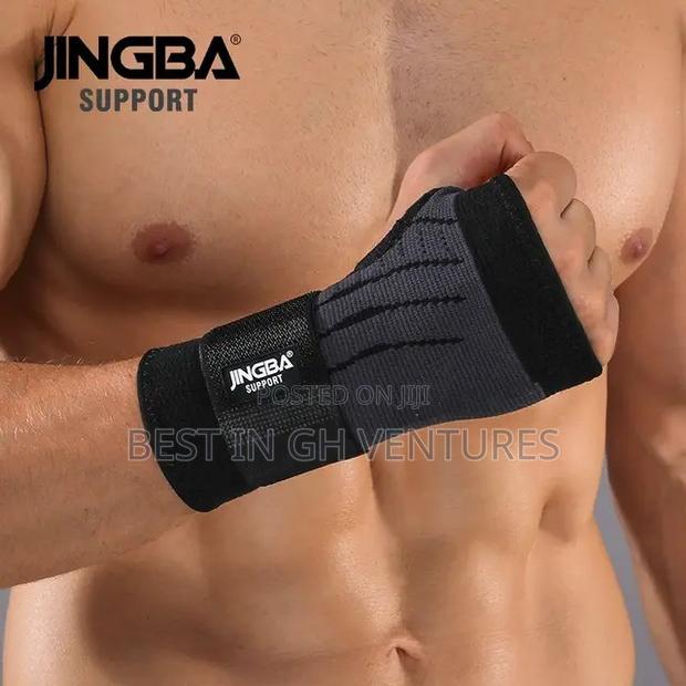 Palm and Wrist Support · Photo 1