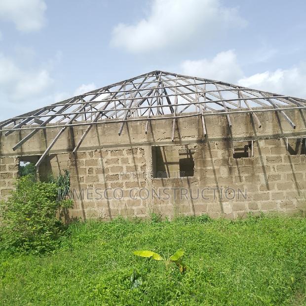 One Plot of Land for Sale With 4 Bedrooms Uncompleted · Photo 2